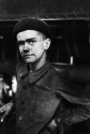 Молодой шахтер, север Франции. 1955 год. Молодой шахтер, север Франции. 1955 год.