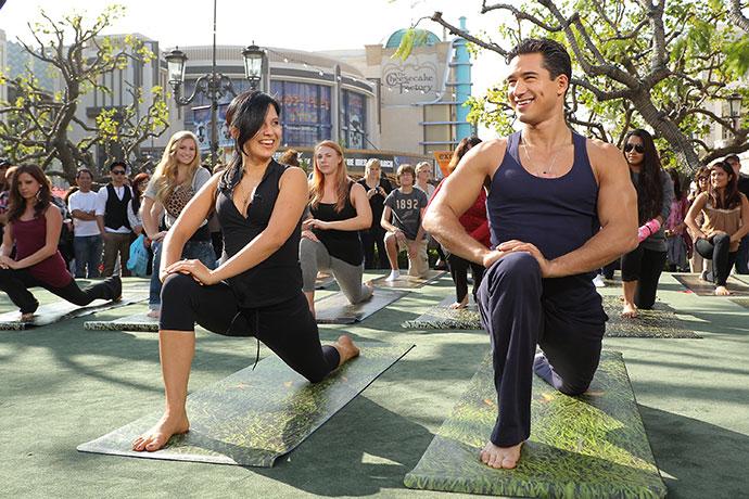 Хилария Болдуин и Марио Лопес