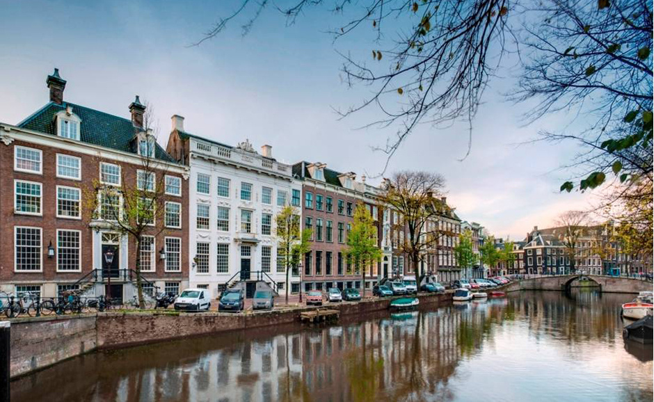 4. Waldorf Astoria Amsterdam, Амстердам, Нидерланды 4. Waldorf Astoria Amsterdam, Амстердам, Нидерланды