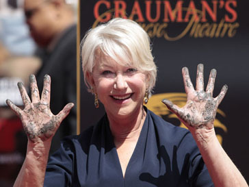 Хелен Миррен (Helen Mirren) на алее Славы в Лос-Анджелесе Хелен Миррен (Helen Mirren) на алее Славы в Лос-Анджелесе