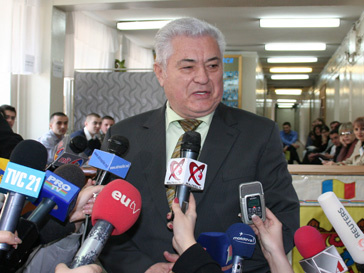 Владимир Воронин презвал бойкотировать референдум Владимир Воронин презвал бойкотировать референдум