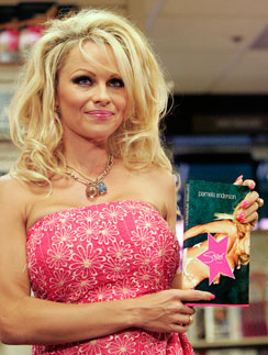 Памела Андерсон умеет прикинуться глупой. Памела Андерсон (Pamela Anderson)
