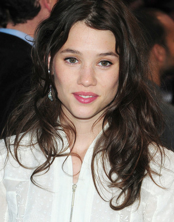 Астрид Берже-Фрисби (Astrid Berges-Frisbey)