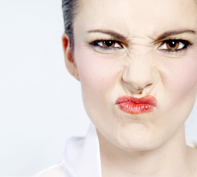 13 подарков, которые никогда нельзя дарить женщинам. Как не ошибиться в выборе подарка женщине?