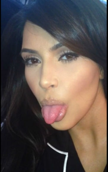 Ким Кардашьян (Kim Kardashian) Ким Кардашьян (Kim Kardashian)