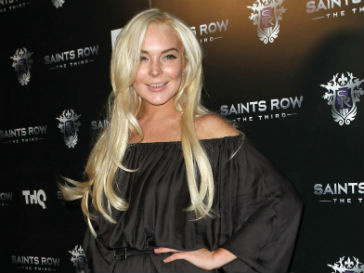 Линдсей Лохан (Lindsay Lohan) больше не может похвастаться белоснежной улыбкой Линдсей Лохан (Lindsay Lohan) больше не может похвастаться белоснежной улыбкой