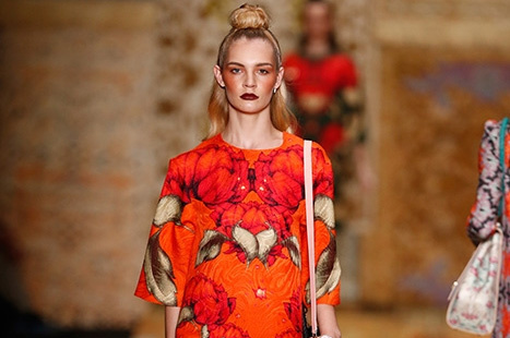 Неделя моды Mercedes-Benz Fashion Week Russia пройдет в Манеже Неделя моды Mercedes-Benz Fashion Week Russia пройдет в "Манеже"