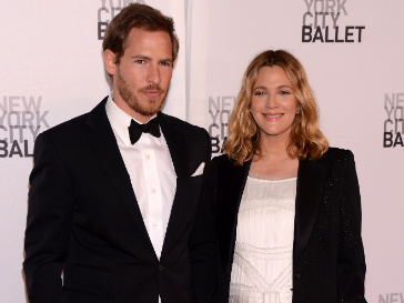 Брю Бэрримор (Drew Barrymore) и Уилл Копельман теперь муж и жена Брю Бэрримор (Drew Barrymore) и Уилл Копельман теперь муж и жена