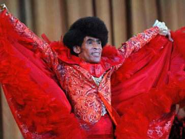Бобби Фаррелла (Bobby Farrell) приезжал в Россию на гастроли Бобби Фаррелла (Bobby Farrell) приезжал в Россию на гастроли