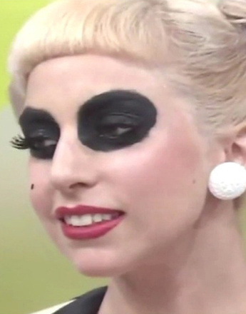 Леди ГаГа (Lady GaGa) в образе панды