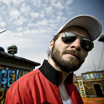 Одежда Cropp Town – для тех, кто любит выделяться, что знает толк в скейтбордах и активном образе жизни в целом. Одежда Cropp Town – для тех, кто любит выделяться, что знает толк в скейтбордах и активном образе жизни в целом.