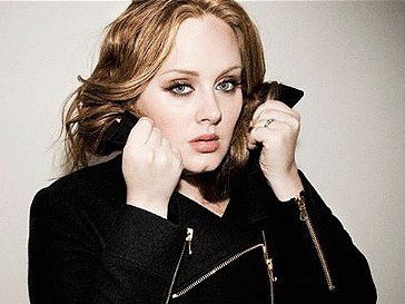 Адель (Adele) предпочитает выступать в одежде Адель (Adele) предпочитает выступать в одежде