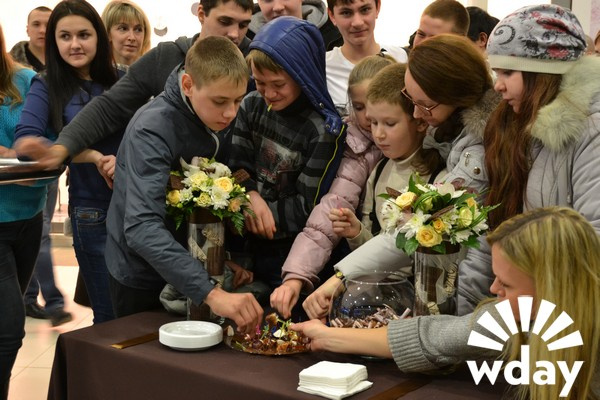 Волгоград, ночь Sale в ТРЦ "Акварель", 24 января 2015 Скидки, распродажи, sale