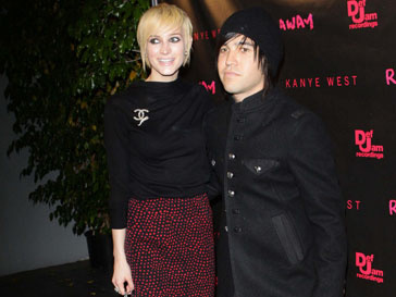 Эшли Симпсон (Ashley Simpson) и Пит Венц (Pete Wentz) прожили вместе два с половиной года Эшли Симпсон (Ashley Simpson) и Пит Венц (Pete Wentz) прожили вместе два с половиной года