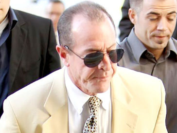 Майкл Лохан (Michael Lohan) бил свою девушку Майкл Лохан (Michael Lohan) бил свою девушку
