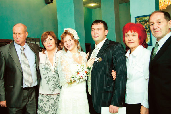 В 2010 году Анастасия вышла замуж за Александра
