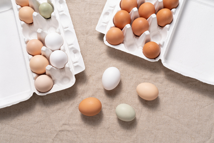 Специалисты объяснили, почему нужно съедать белый сгусток внутри яйца