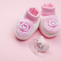 «Быть молодой мамой — это здорово»: Минздрав разработал методички для гинекологов, к которым приходят на аборт