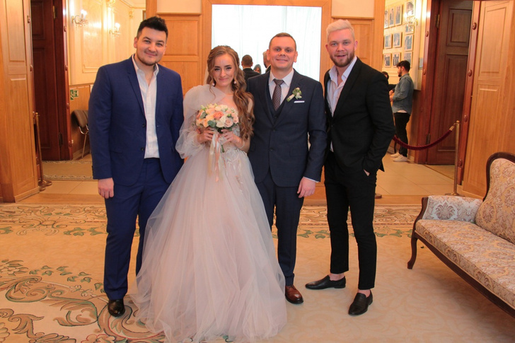 Красавцы Love Radio провели свадьбы в Грибоедовском ЗАГСе