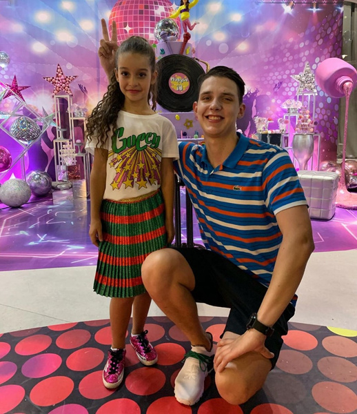 Тима Белорусских спел для дочери Ксении Бородиной на вечеринке в честь ее 10-летия