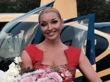 Анастасия Волочкова стала обладательницей роскошного авто
