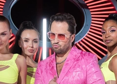 Александра Ревву свистом и криками прогнали со сцены Comedy Club после семейных конфликтов