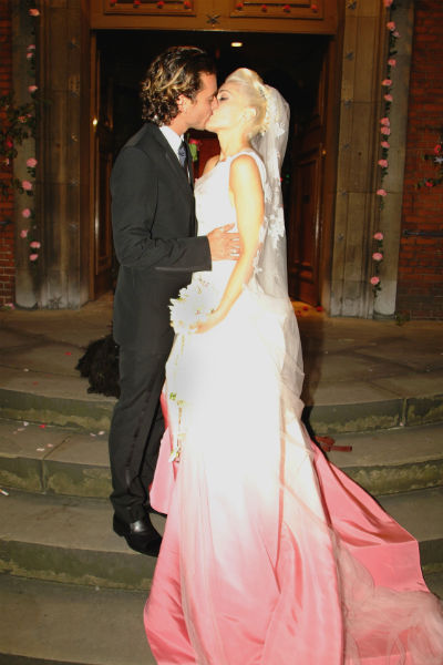 Гвен Стефани шла под венец в свадебном платье от Джона Гальяно