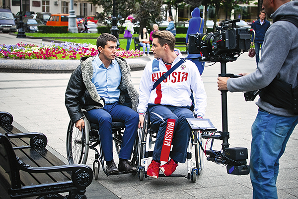 Актер не один день провел на коляске в центре Москвы