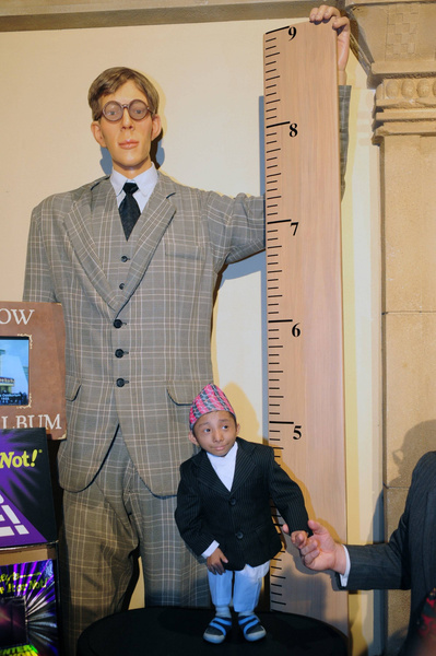 самый маленький человек в мире, книга рекордов Гиннесса, фото