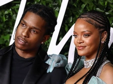 Рэпер A$AP Rocky официально подтвердил отношения с певицей Рианной