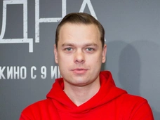 Звезда «Молодежки» Влад Канопка: «Могу без зажима показать пипирку в кино»