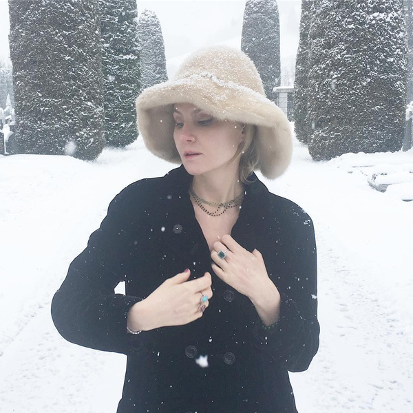 Дочь Ренаты Литвиновой разделась в сильный мороз