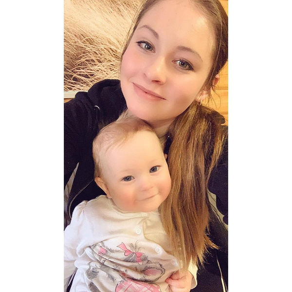 «Год, как мы родители»: Юлия Липницкая отметила день рождения дочери
