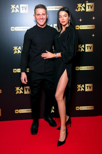 <p>Алекс Малиновский и София Никитчук на премии «Жара Music Awards-2018»</p>