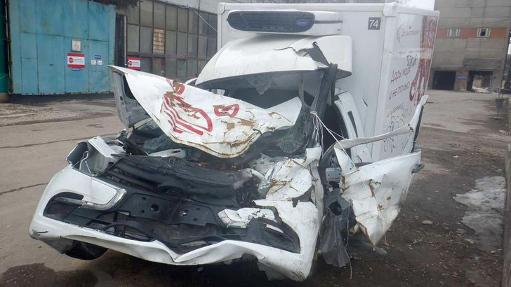 Ценный экспонат: на Авито продают разбитую машину погибшего в ДТП с Ефремовым