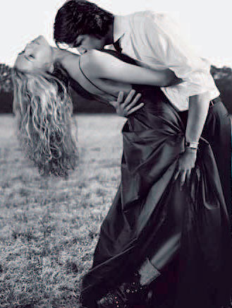 Валентина со своим женихом на съемках рекламной кампании аромата Romance, Ralph Lauren.