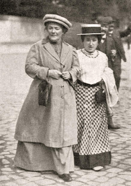Железные леди: 14 фактов о Кларе Цеткин и Розе Люксембург, которые создали праздник 8 марта