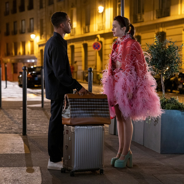 3 ярких образа из 3 сезона «Эмили в Париже», которые мы хотим повторить на Новый год 2023