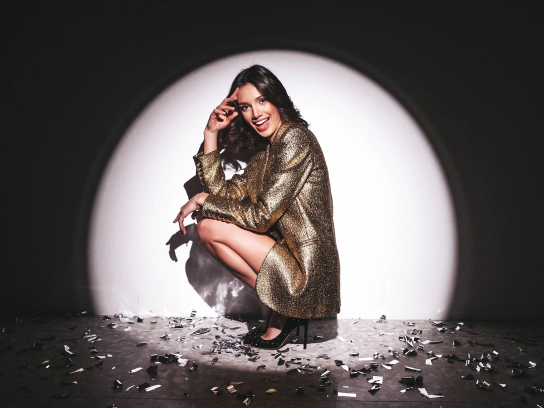 Выглядит нелепо: 5 вещей, которые испортят ваши новогодние фотографии | marieclaire.ru