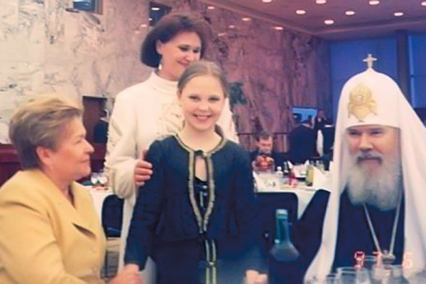 Пелагея на приеме у Ельцина – с его женой Наиной Иосифовной и Патриархом Алексием II, 1998 год
