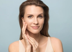 Никто не узнает: 5 незаметных пластических операций, улучшающих внешность