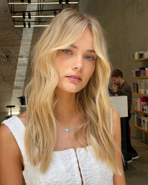 Crochet blonde — самое модное окрашивание для блондинок на осень 2022