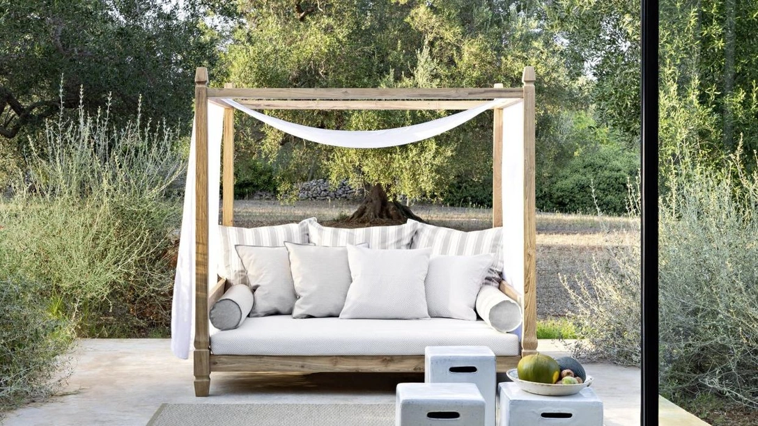 Садовый диван Jeko, дизайн Паолы Навоне, Gervasoni. | mcmaison.ru