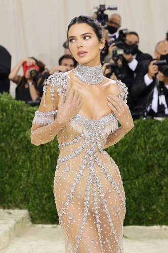 Met Gala 2021: все модные образы бала Института костюма