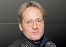 Звезда «6 кадров» опроверг слухи об инсульте