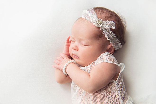 3 причины провести фотосессию новорожденного дома