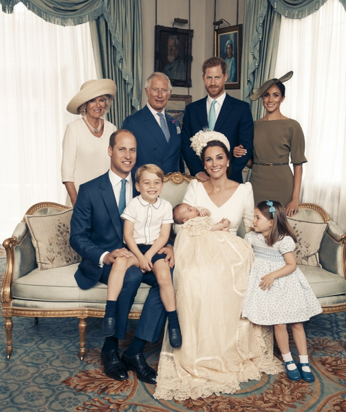 принц Чарльз, принц Луи, принцесса Шарлотта, принц Гарри, Меган Маркл, принц Уильям, принц Джордж, Кейт Миддлтон