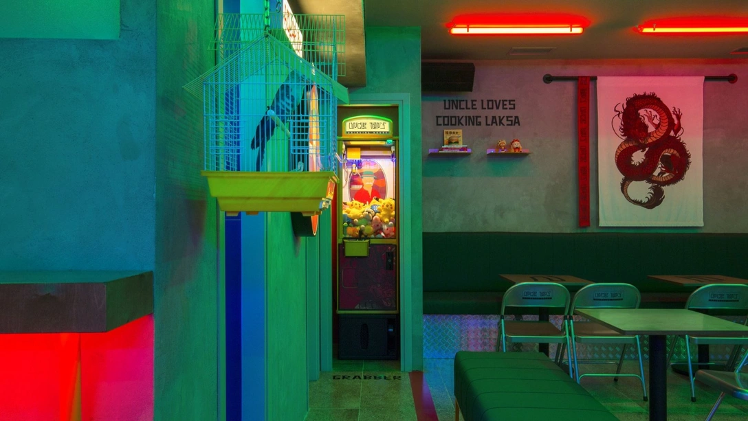 «У дяди Тэна»: яркий бар в азиатском стиле в Греции | Источник: Алина Лефа