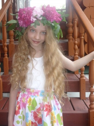 17-летняя звезда «Закрытой школы» Полина Уварова госпитализирована с передозировкой