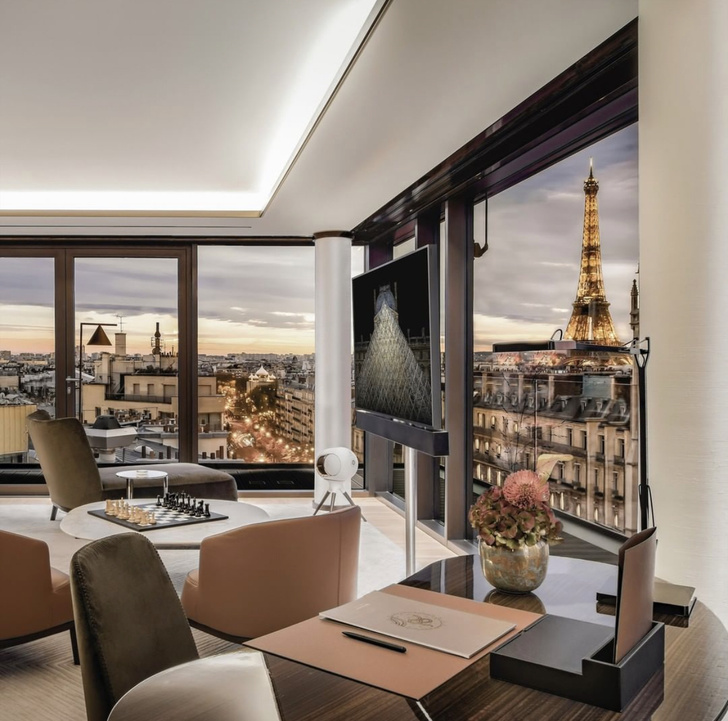Инсайдер ELLE — об отеле BVLGARI Paris, самой стильной достопримечательности города